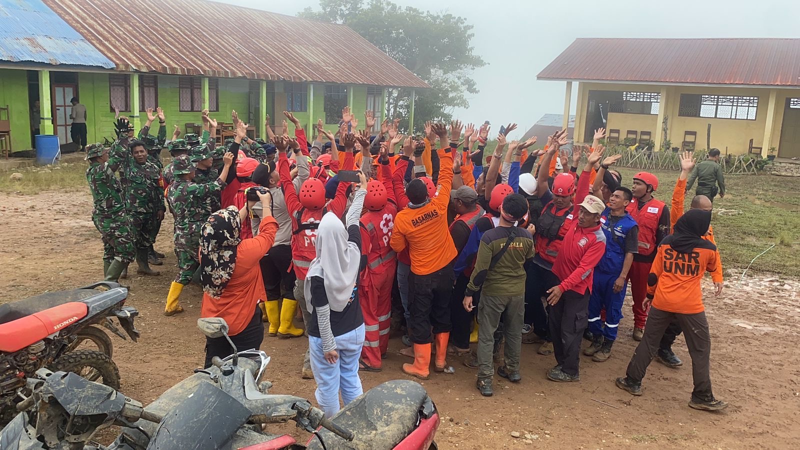 Operasi Pencarian Korban Longsor Luwu Resmi di Tutup, Dandim Palopo : Terima Kasih Tim SAR Gabungan dan Relawan