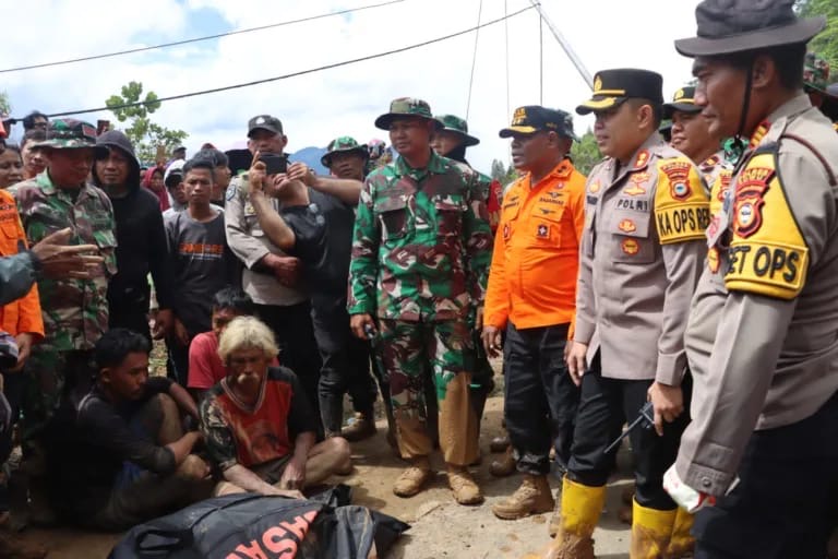 Satu Korban Longsor di Bastem Utara Kembali Ditemukan, Dandim Palopo : Kita Sudah Serahkan Ke Pihak Keluarga