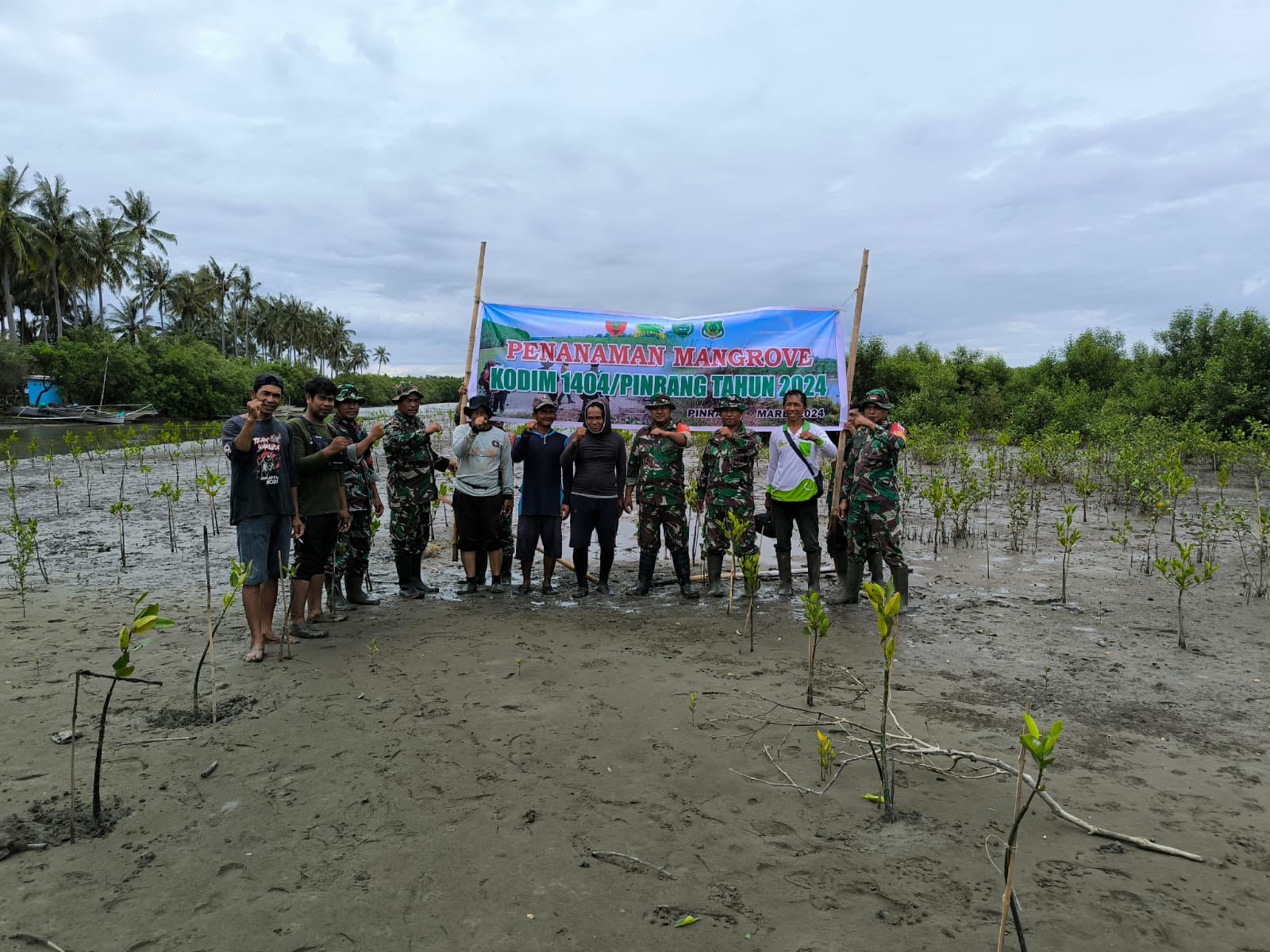 Kodim 1404/Pinrang laksanakan Penanaman Pohon Mangrove