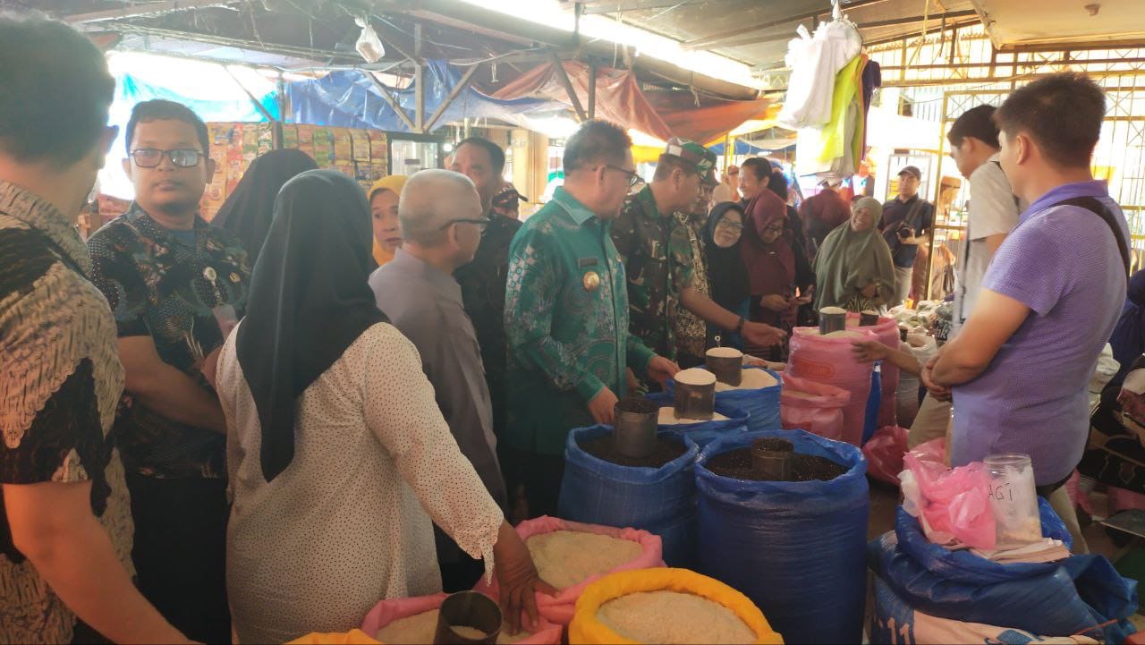 Kasdim 1420/Sidrap Pastikan Ketersediaan Bahan Pokok untuk Ramadhan