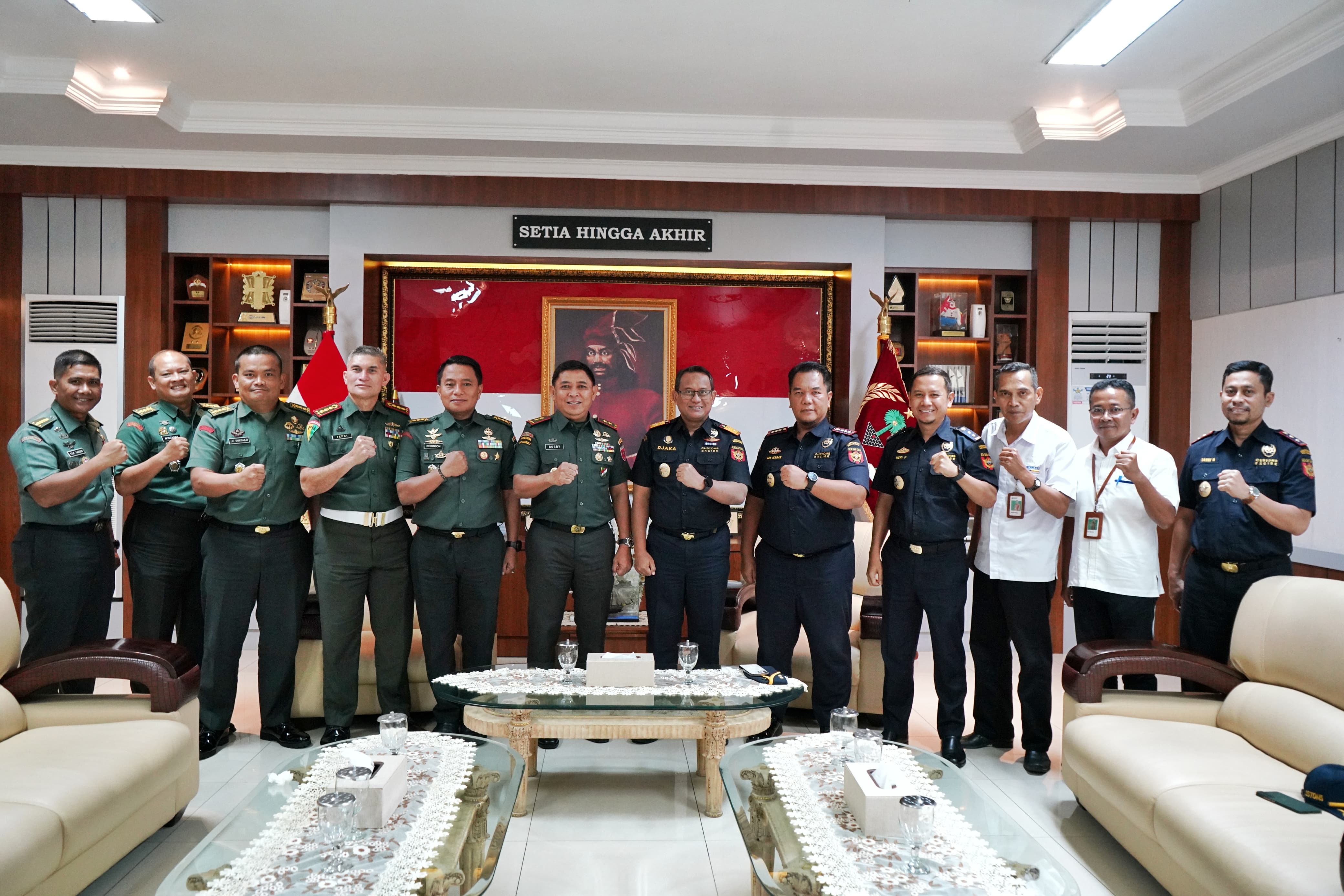 Pangdam XIV/Hsn Terima Audiensi Kepala Kanwil Bea Cukai Sulbagsel di Makodam