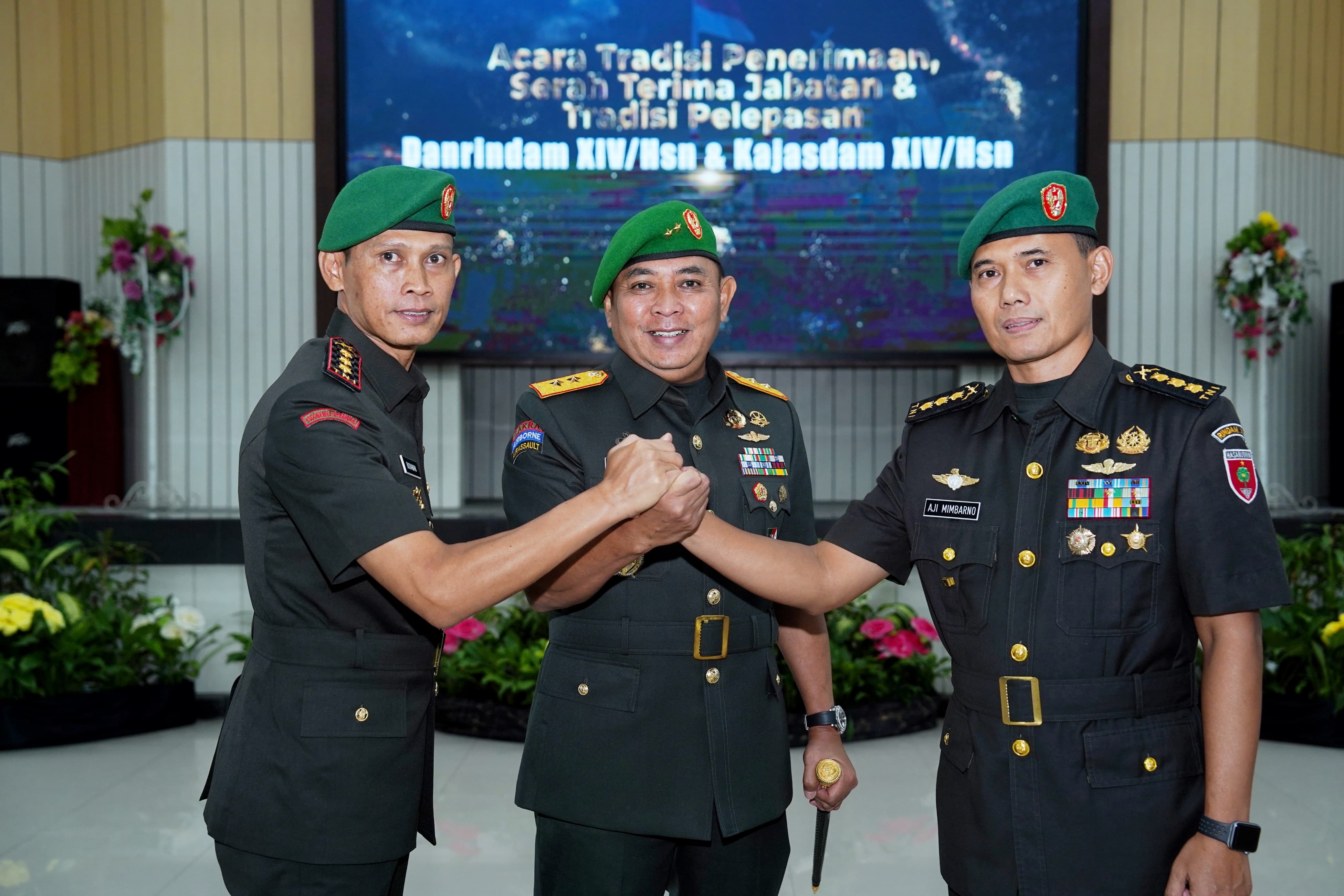 Pangdam XIV/Hsn Memimpin Sertijab Dua Pejabat Kodam XIV/Hsn