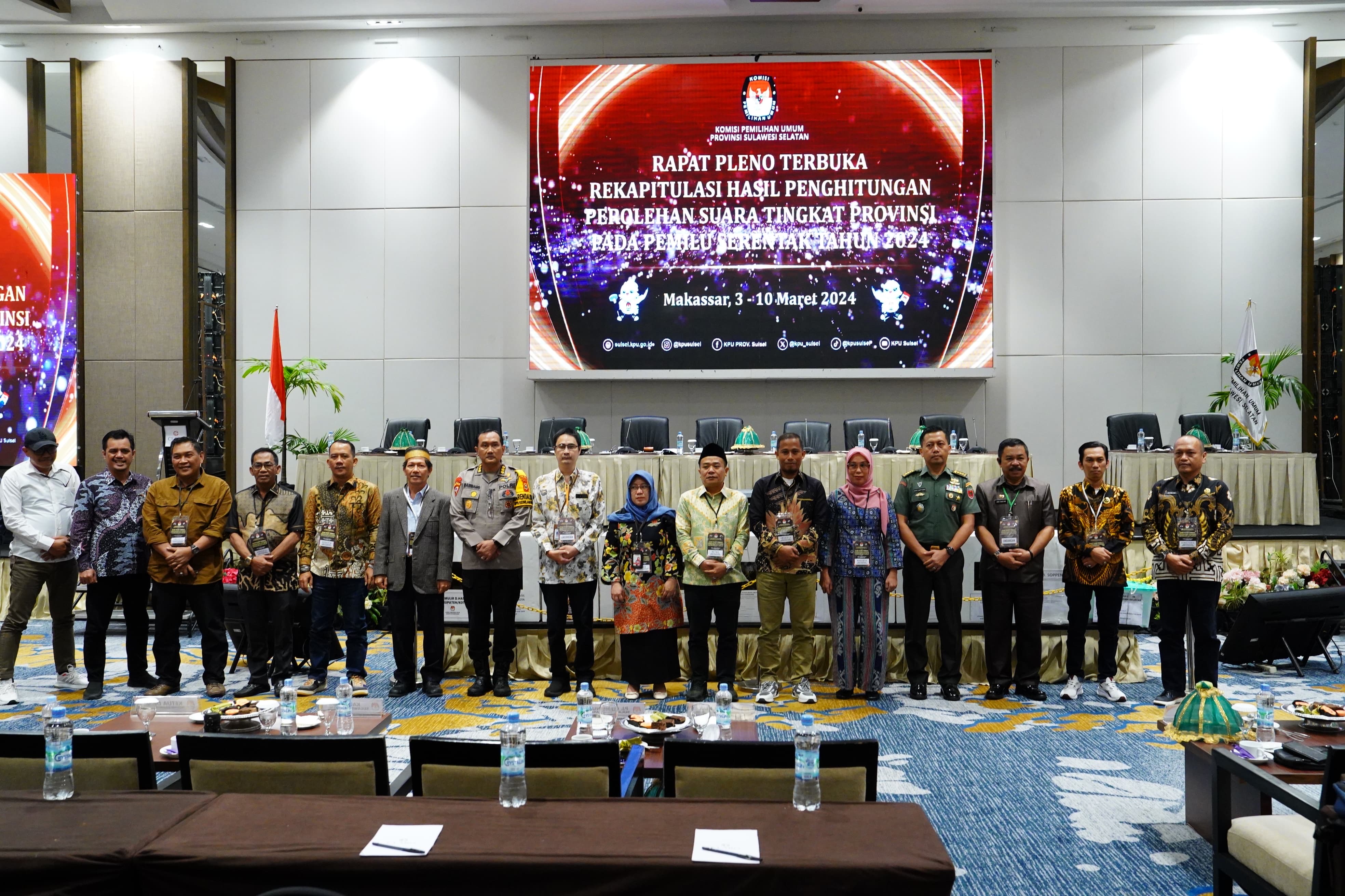 Aster Kasdam XIV/Hsn Mewakili Pangdam Menghadiri Rapat Pleno Terbuka Rekapitulasi Hasil Penghitungan Perolehan Suara Tingkat Provinsi Pada Pemilu Serentak 2024