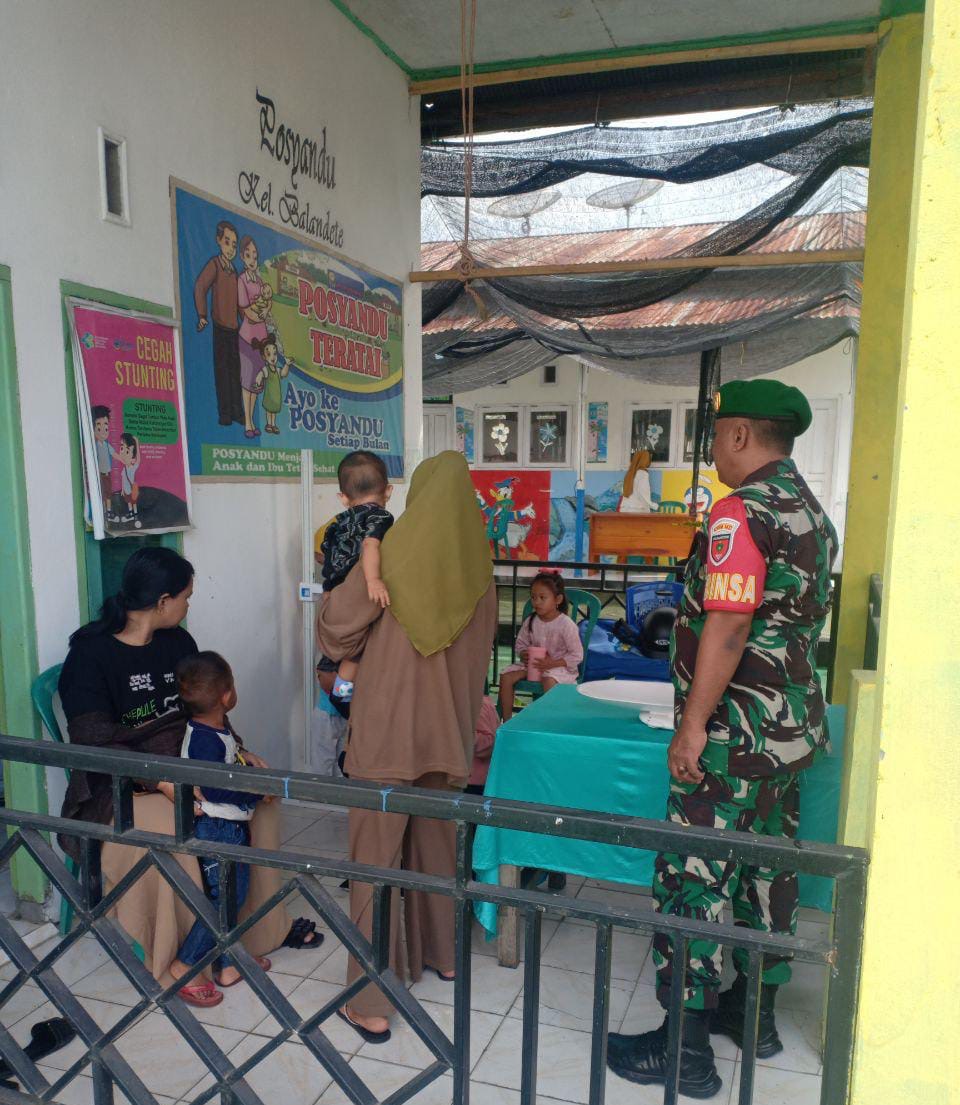 Cegah Stunting Babinsa Koramil 04/Kolaka Kodim 1412/Kolaka Laksanakan Pendampingan Stunting di Desa Binaan