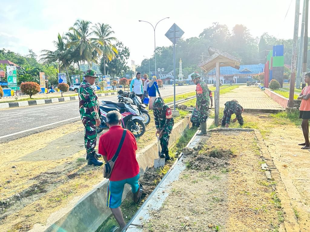 Karya Bakti Koramil Wawonii Terus Peduli Terhadap Kondisi Lingkungan Di Wilayah Binaan