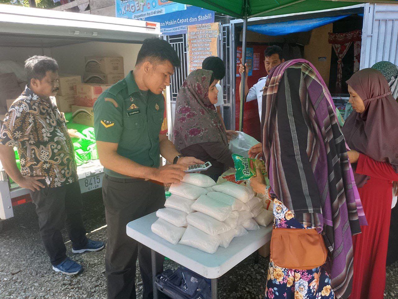 Kodim 1420/Sidrap Gelar Pasar Murah untuk Menjaga Stabilitas Harga Pangan di Kabupaten Sidrap