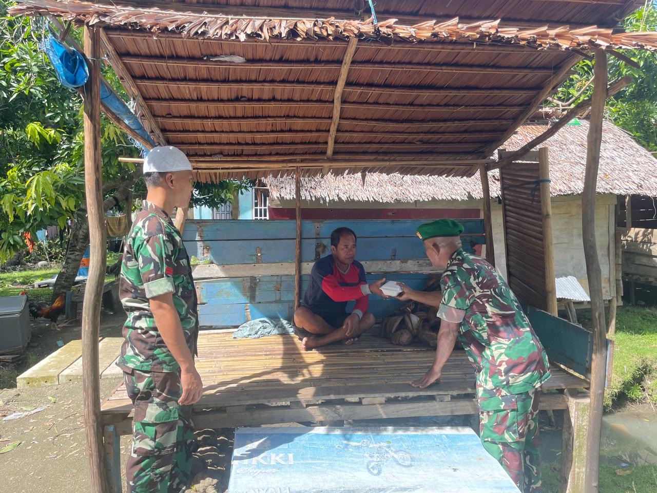 Jelang Ramadhan, Korem 142/Tatag Kembali Berbagi di Jumat Berkah