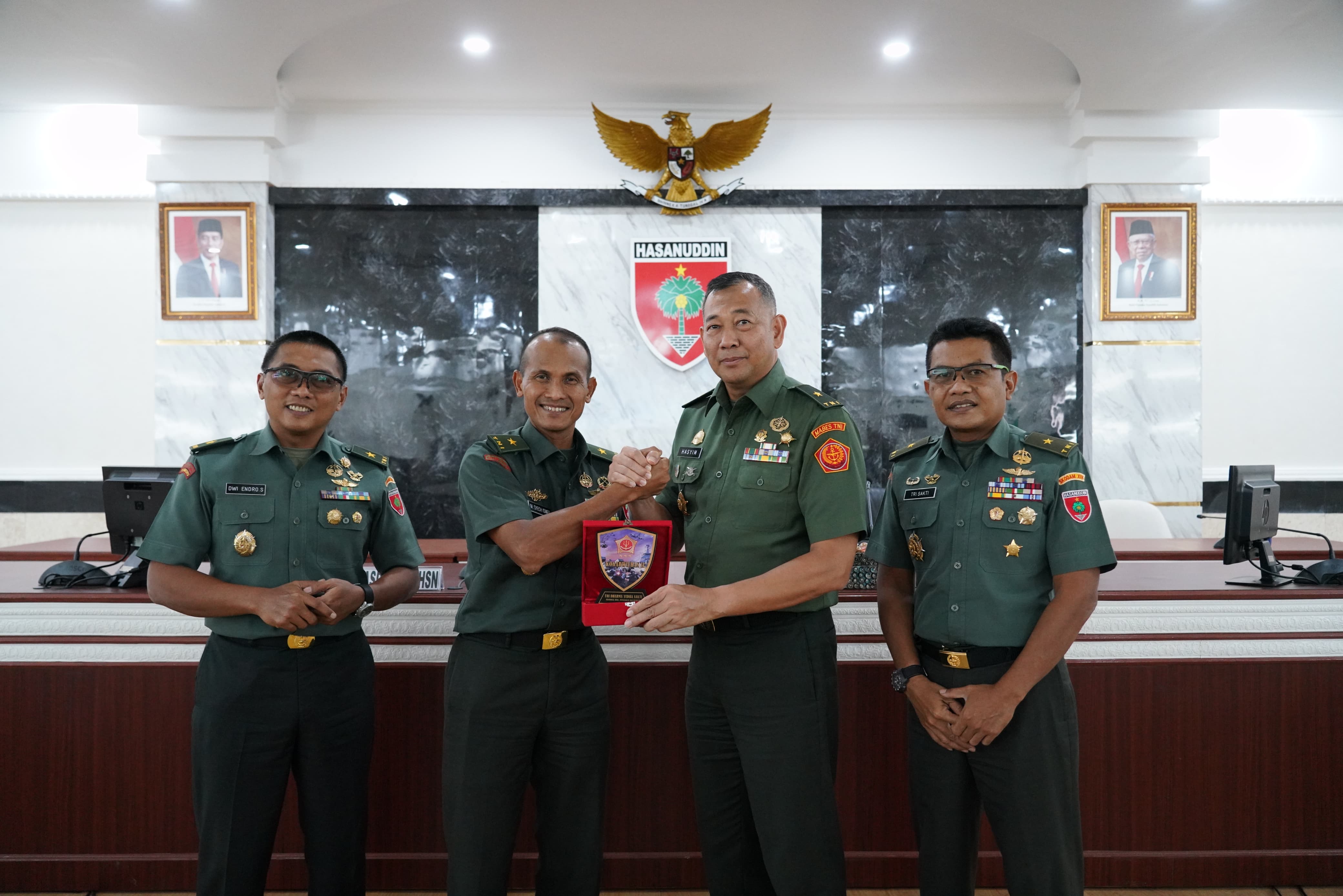 Kasdam XIV/Hsn Mewakili Pangdam Terima Anjangsana Aspotwil Kaskogabwilhan II di Makodam XIV/Hsn