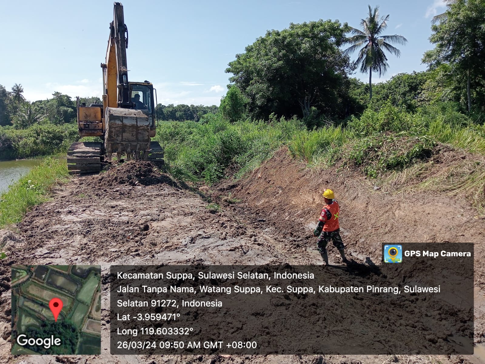 Babinsa Kodim 1404/Pinrang Mengawal Program Optimalisasi Lahan Rawa Di Kabupaten Pinrang