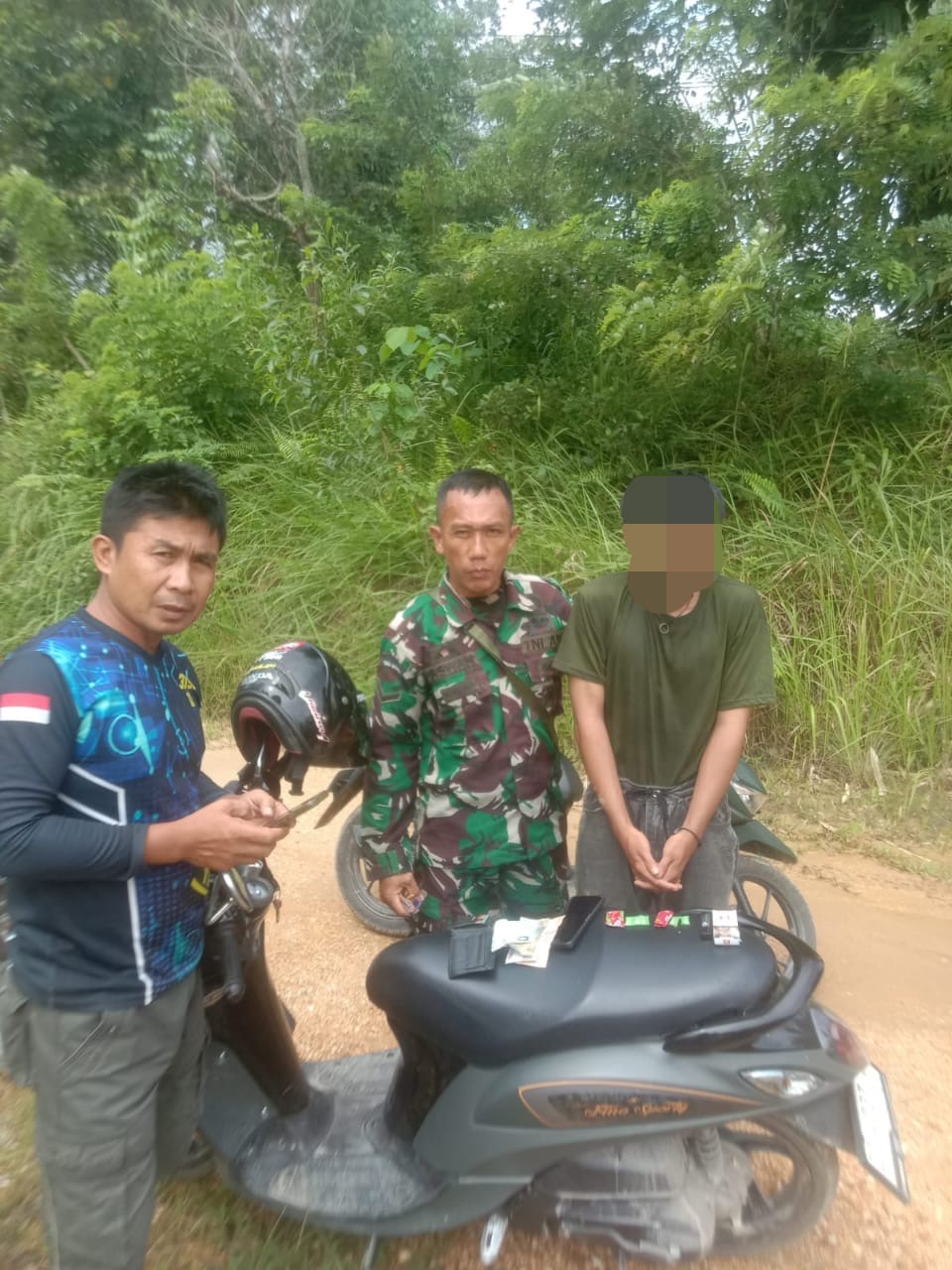 Babinsa Kodim Kendari Tangkap Pelaku Pengedar Narkoba