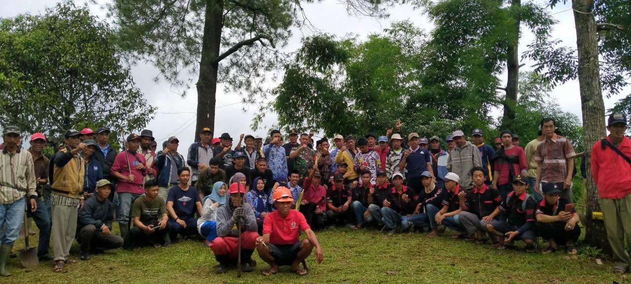 Lestarikan Alam, Babinsa Koramil 1409-04/Tinggimoncong Karya Bakti Penanaman Pohon