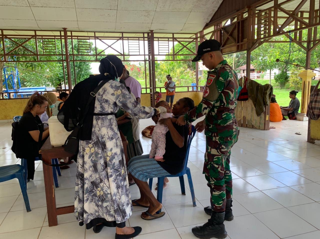 Wujudkan Kesehatan Anak-Anak di Perbatasan RI-PNG Lebih Baik, Satgas Yonif 726/Tml Gelar Posyandu Balita