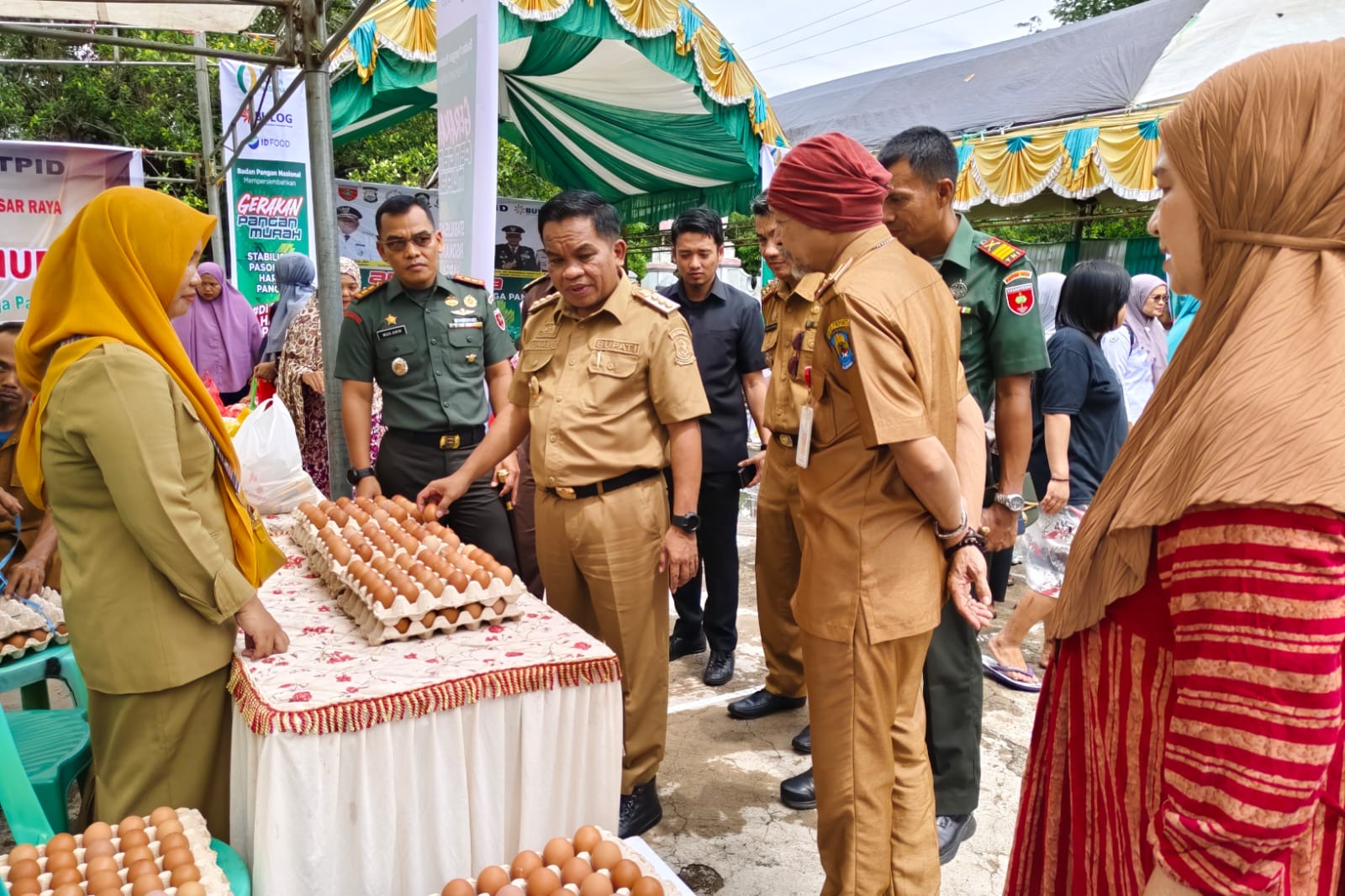 Jelang Idul Fitri 2024, Dandim 1425 Jeneponto Bersama Forkopimda Hadiri Kegiatan Apel Siaga Pengamanan Pasokan dan Harga Pangan