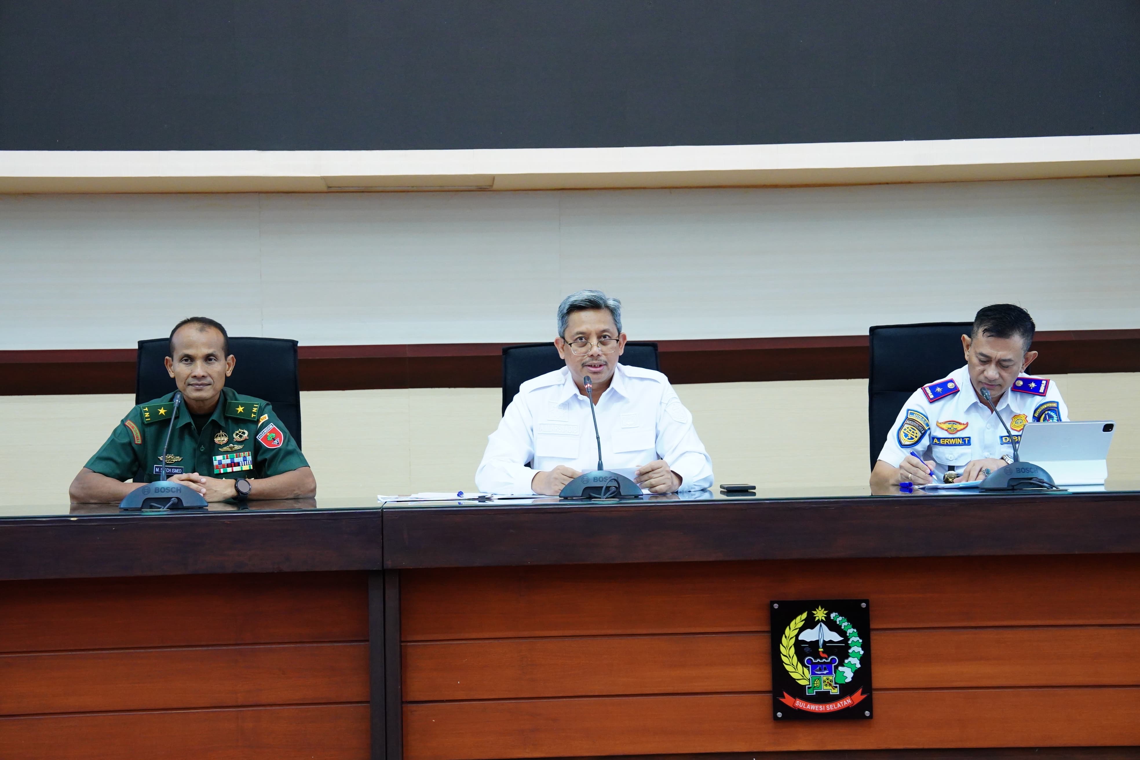 Kasdam XIV/Hsn Mewakili Pangdam, Menghadiri Rakor Persiapan Hari Raya Idul Fitri dan Penanganan Arus Mudik Lebaran Bersama Forkopimda Sulsel