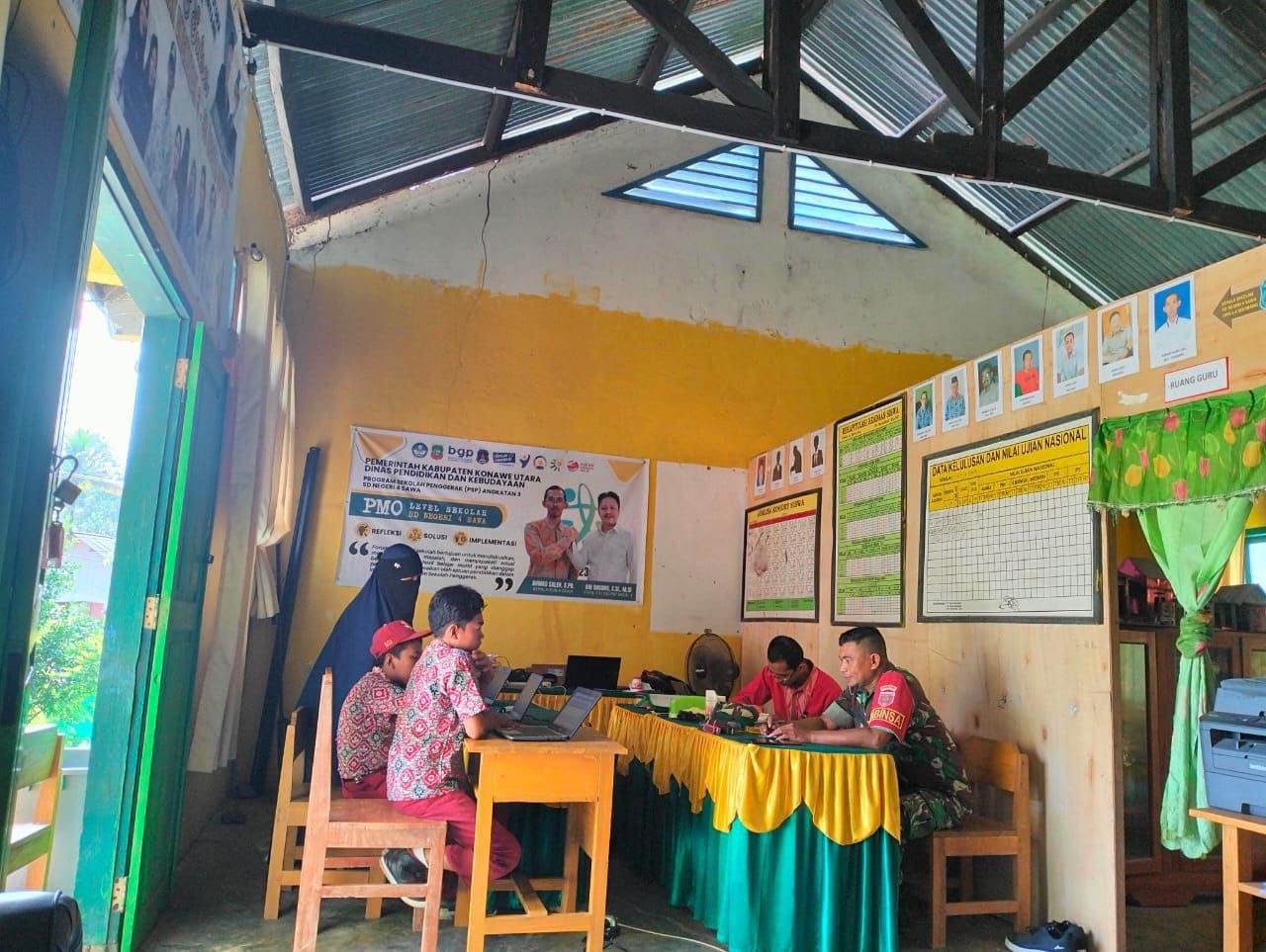 Peduli Pendidikan,Babinsa Koramil 01/Lasolo Sembangi SDN 4 Satap Sawa