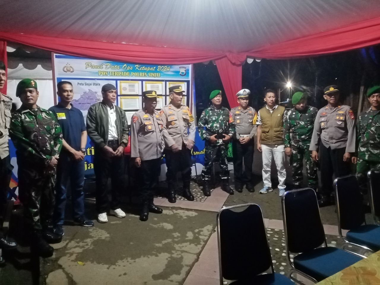 Personel Kodim 1424/Sinjai Melaksanakan Pengamanan Arus Mudik Lebaran di Wilayah Kab Sinjai