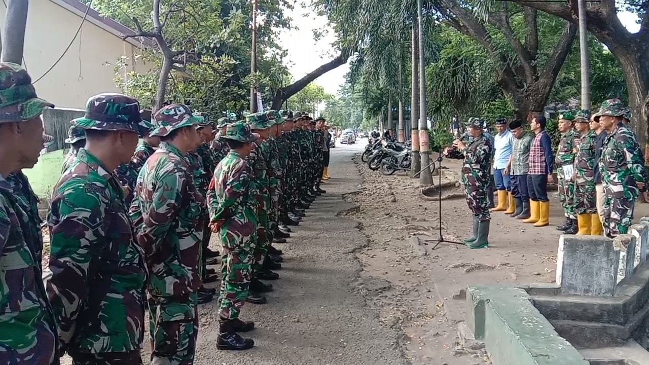 Sambut Hut Ke-76 Kodam XIV/Hasanuddin, Kodim 1410 Bantaeng Tanam Ratusan Pohon Mangrove