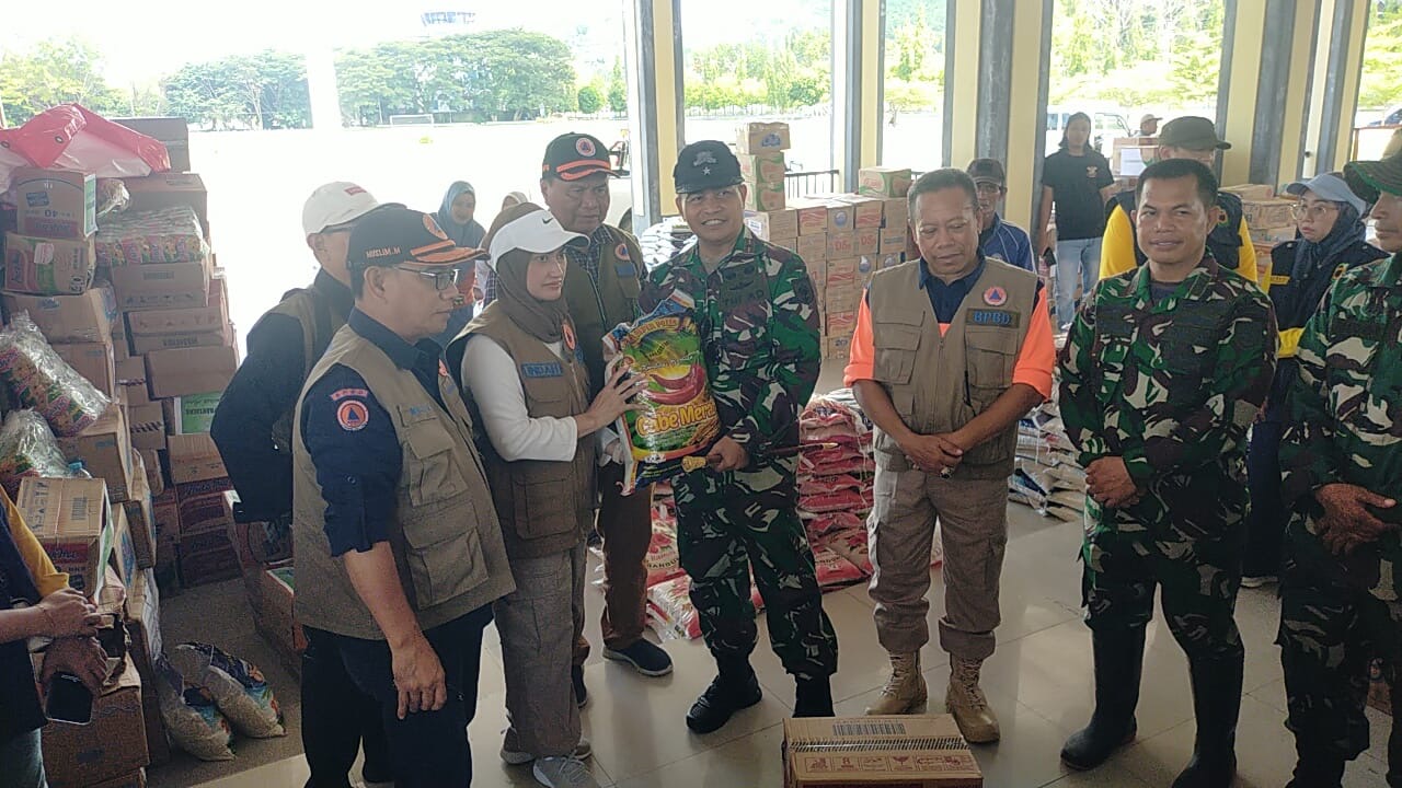 Danrem 141/Tp Beserta Rombongan Meninjau Posko Induk Tanggap Darurat Bencana Alam Sulsel