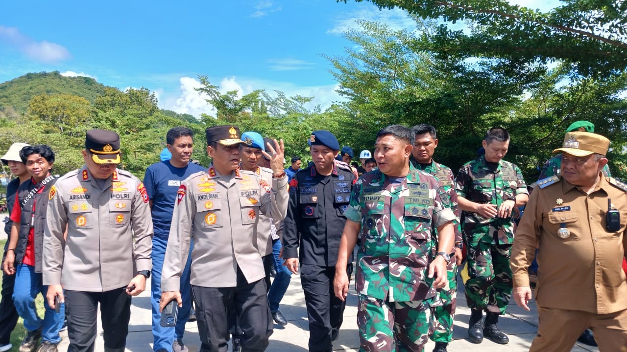 Kunjungan Pangdam XIV/Hsn Dalam Penanganan Bencana Alam di Kab. Luwu