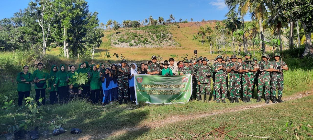 Langkah Kecil, Dampak Besar : Kodim 1401/Majene dan Generasi Muda Hijaukan Majene