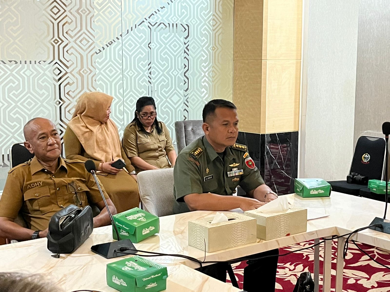 Pamen Ahli Bid. Ekonomi Poksahli Mewakili Pangdam Hadiri Rakor Inflasi Pengendalian Inflasi Daerah 2024 Secara Virtual