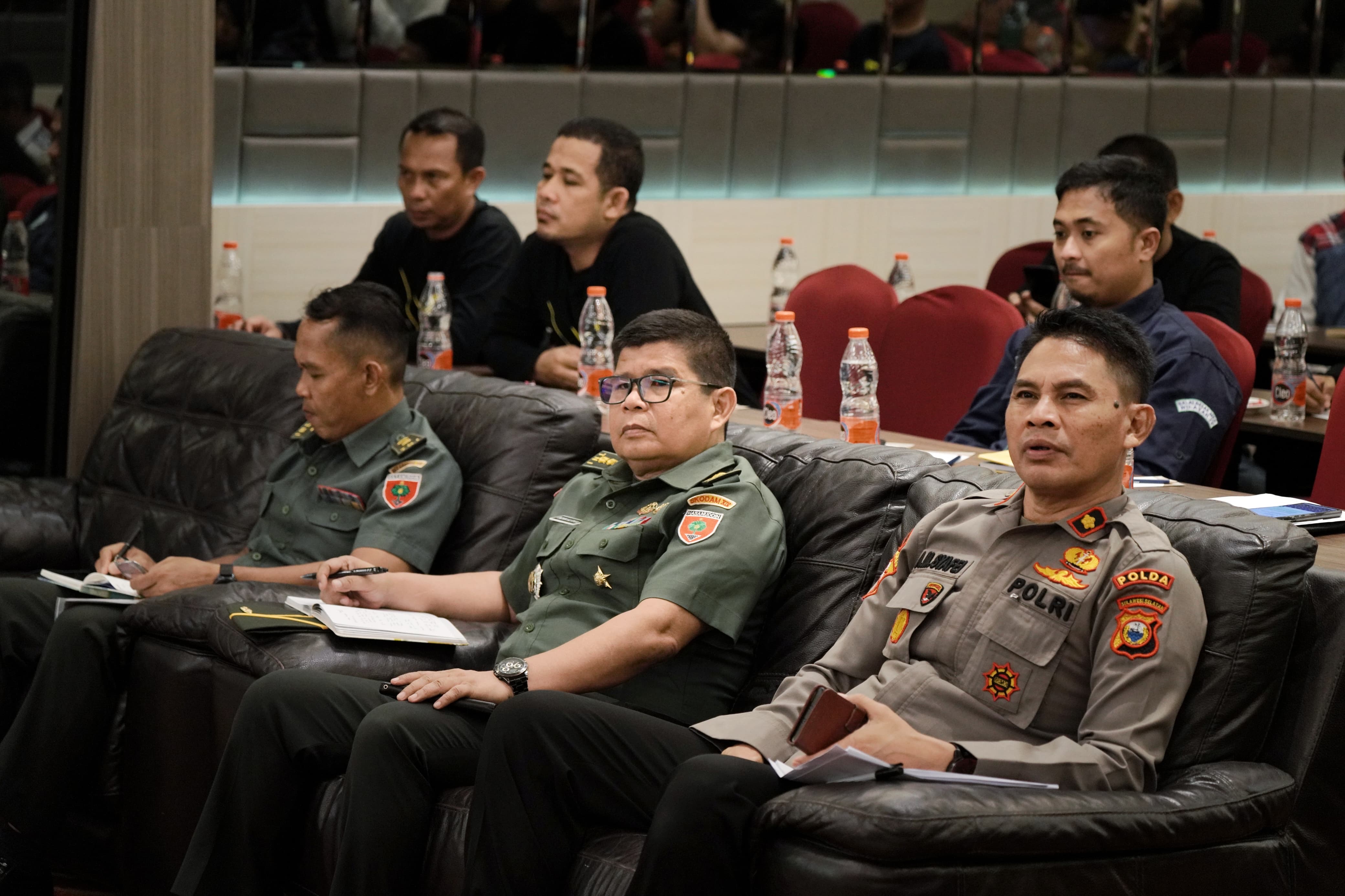 Wakili Pangdam, Pamen Ahli Bid Hukum dan Humaniter Hadiri TTX Rencana Kontigensi Tanah Longsor TA. 2024