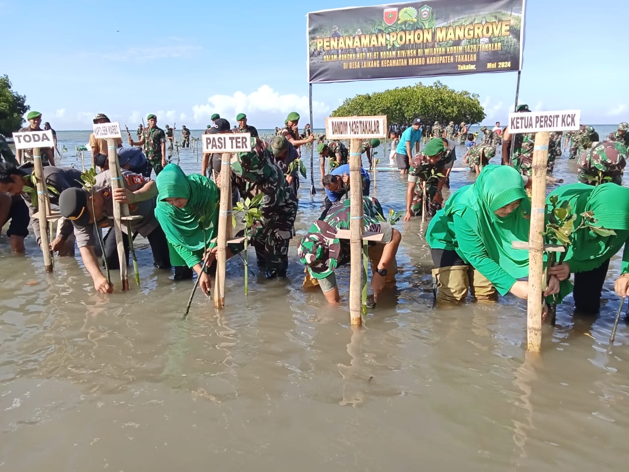Sambut HUT Ke 67 Kodam XIV Hasanuddin, Kodim 1426 Takalar Gelar Kegiatan Penanaman Pohon Mangrove