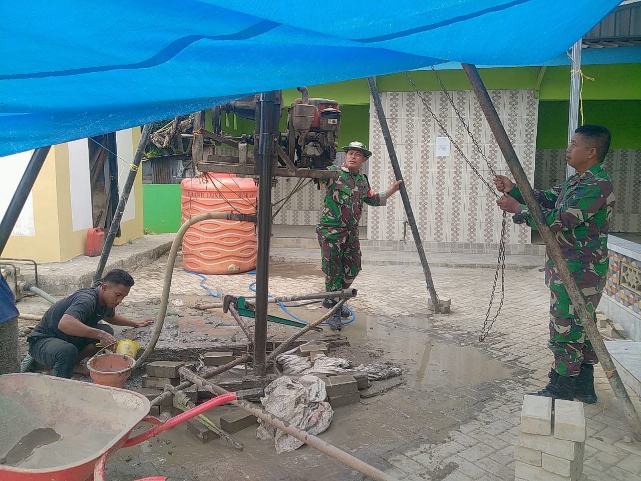 Progres Pengerjaan Sumur Bor Program TNI Manunggal Air Wilayah Kodim 1426 Takalar Capai 80 Persen