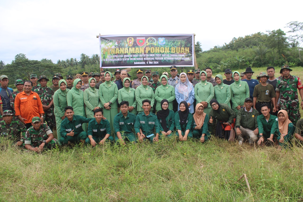 Dandim 1411/Bulukumba pimpin penanaman pohon secara serentak di wilayah Kodam XIV/HSN