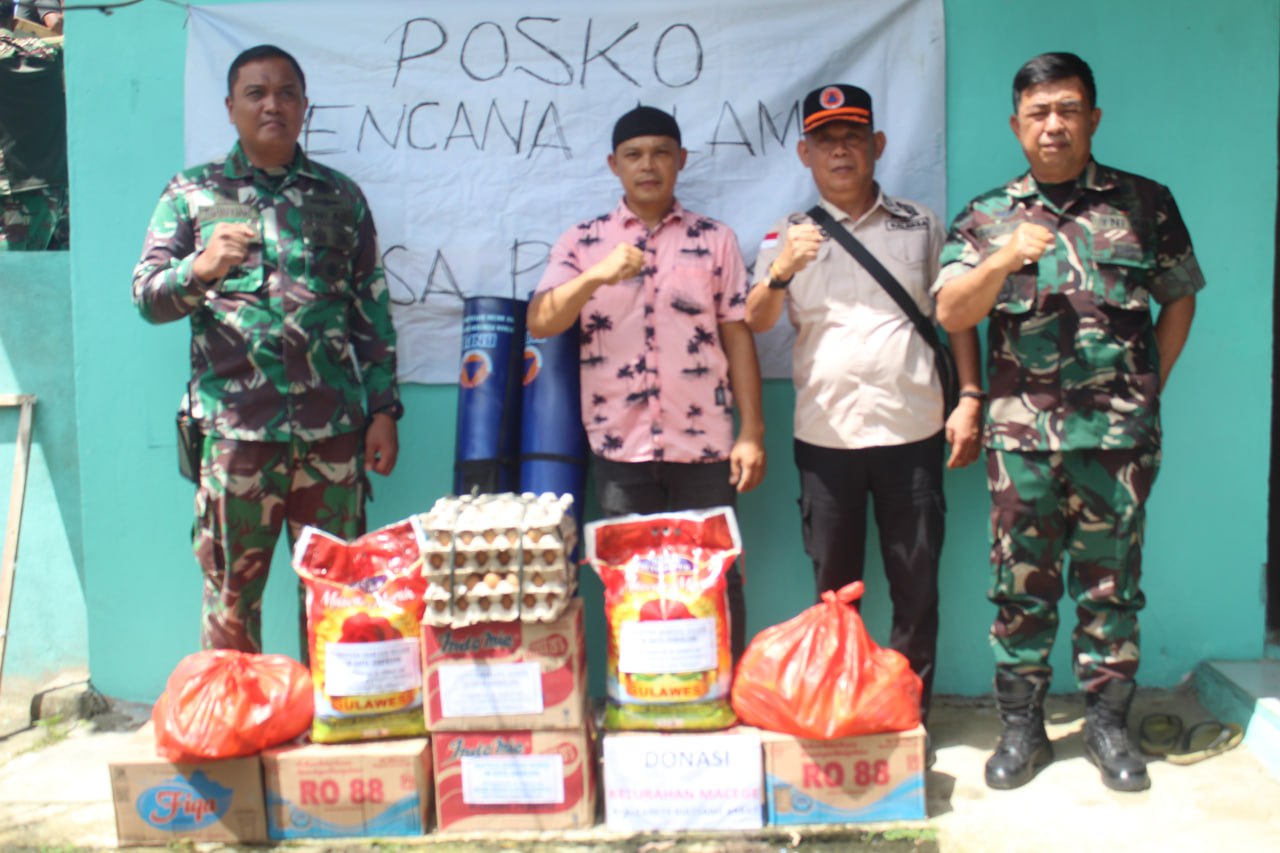 Dandim 1419/Enrekang Bersama Kalaksa BPBD Tinjau Lokasi Tanah Longsor Dan Distribusikan Bantuan