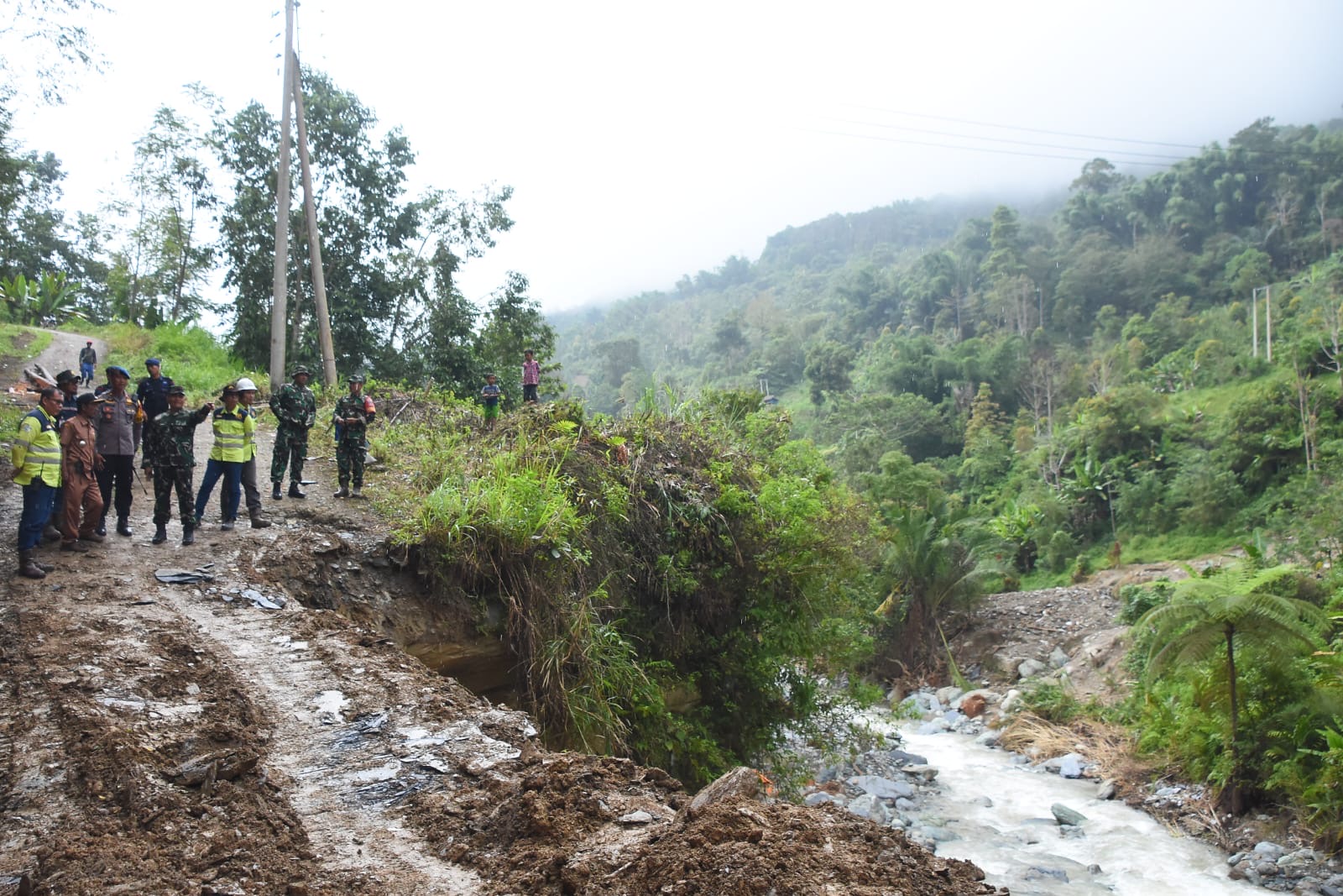 Danrem 141/Toddopuli Kembali Meninjau Lokasi Bencana Alam Banjir dan Tanah Longsor