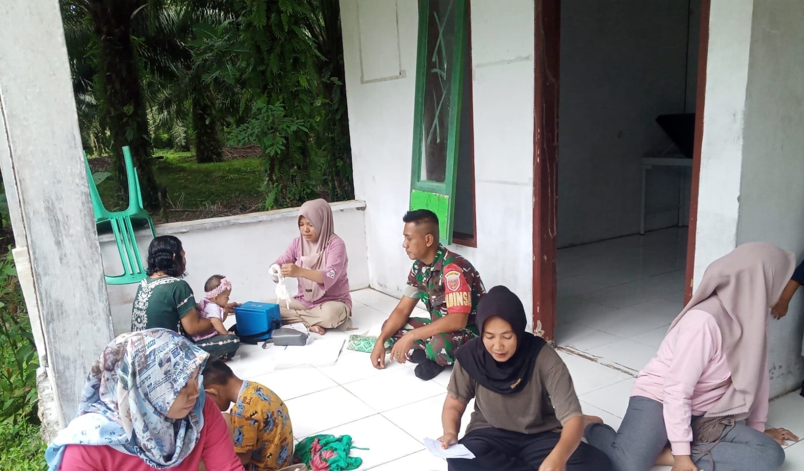 Sinergi Babinsa Dukung Program Kesehatan Balita: Posyandu Dahlia Berperan Aktif