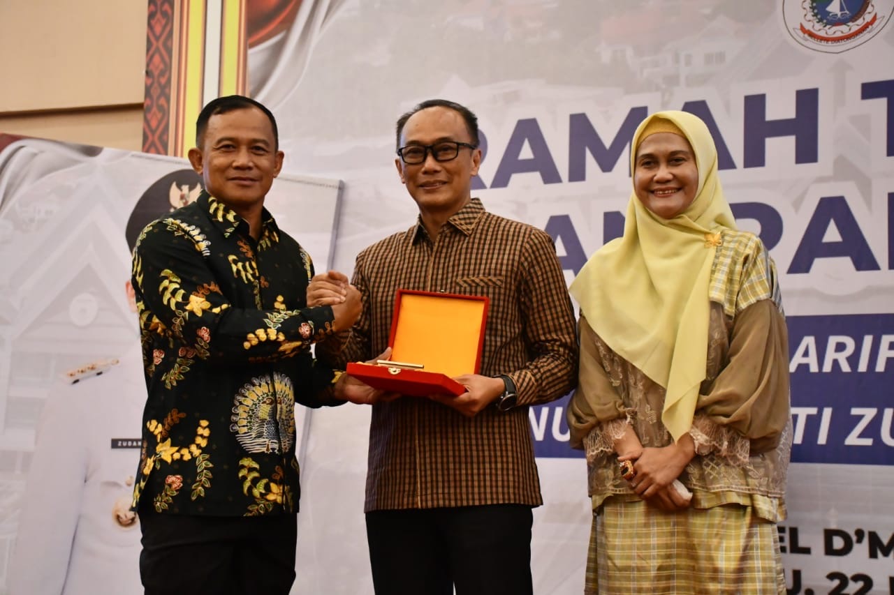 Danrem 142/Tatag hadiri Ramah Tamah dan Pamitan Prof. Zudan dan Ibu Ninuk Triyanti