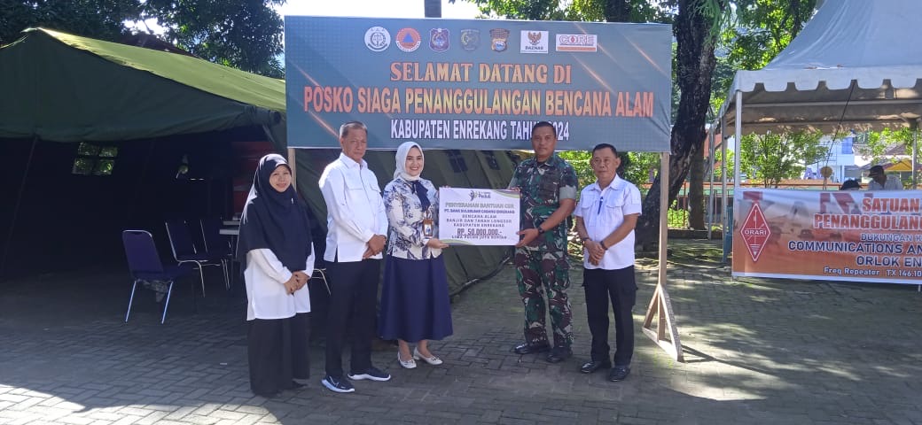 Dandim 1419/Enrekang Terima Bantuan Bencana Alam Di Posko Penanggulangan Bencana