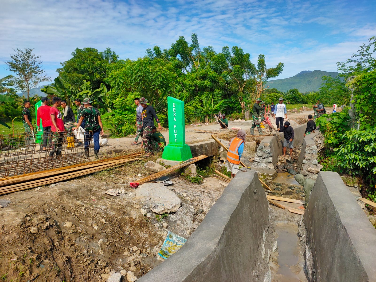Satgas TMMD Kodim 1403/Palopo ke- 120 TA 2024 dengan Tema" Darma Bakti TMMD Mewujudkan Percepatan pembangunan Wilayah