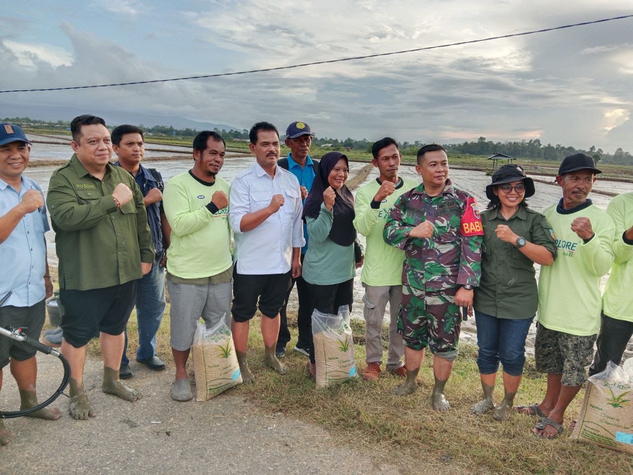 Babinsa Ranomeeto Dampingi Dirjen Tanaman Pangan RI Di Wilayah Kabupaten Konawe Selatan