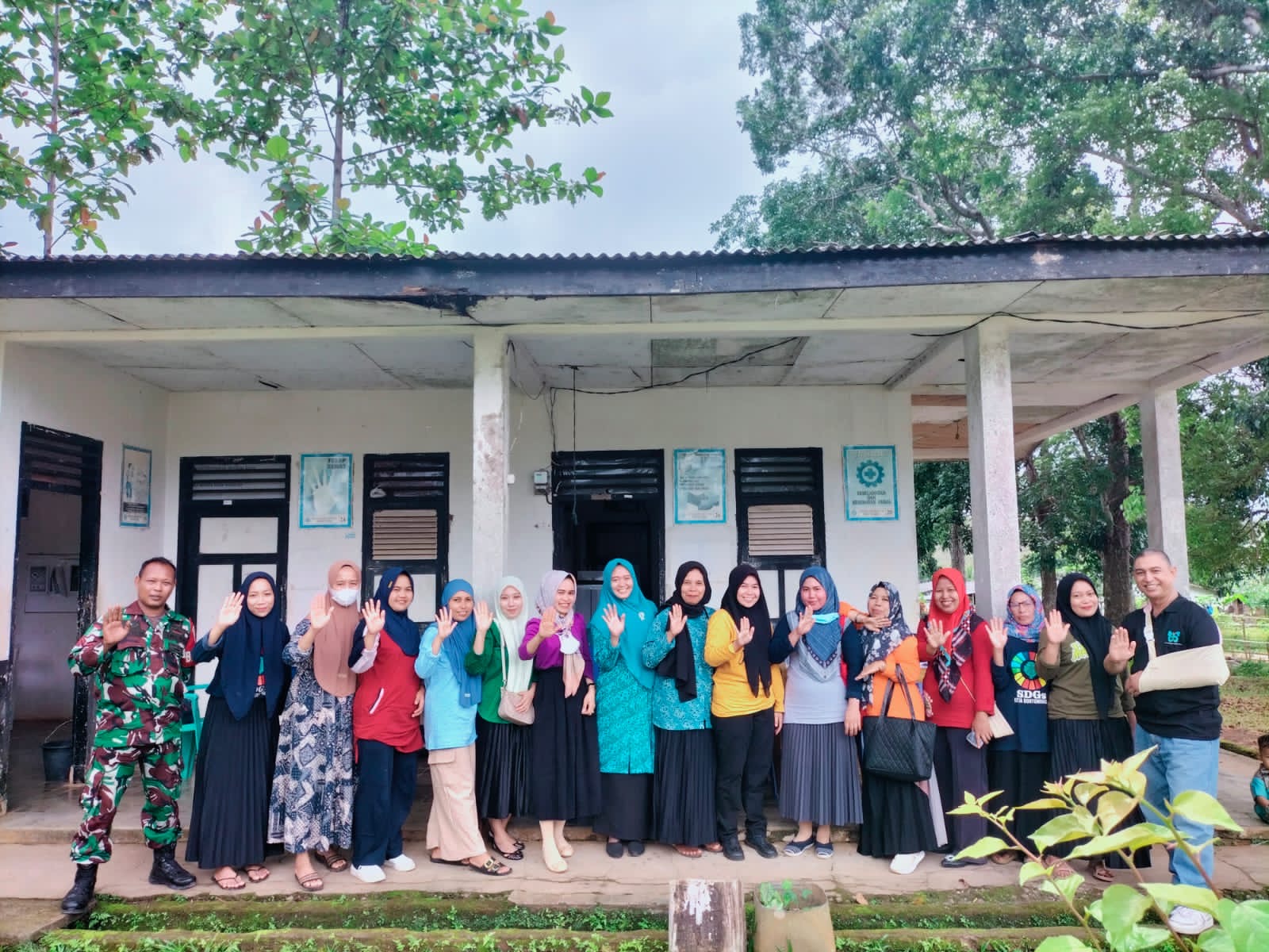 Babinsa Desa Bontominasa Melaksanakan Pendampingan Posyandu di Dusun Buhungtellue