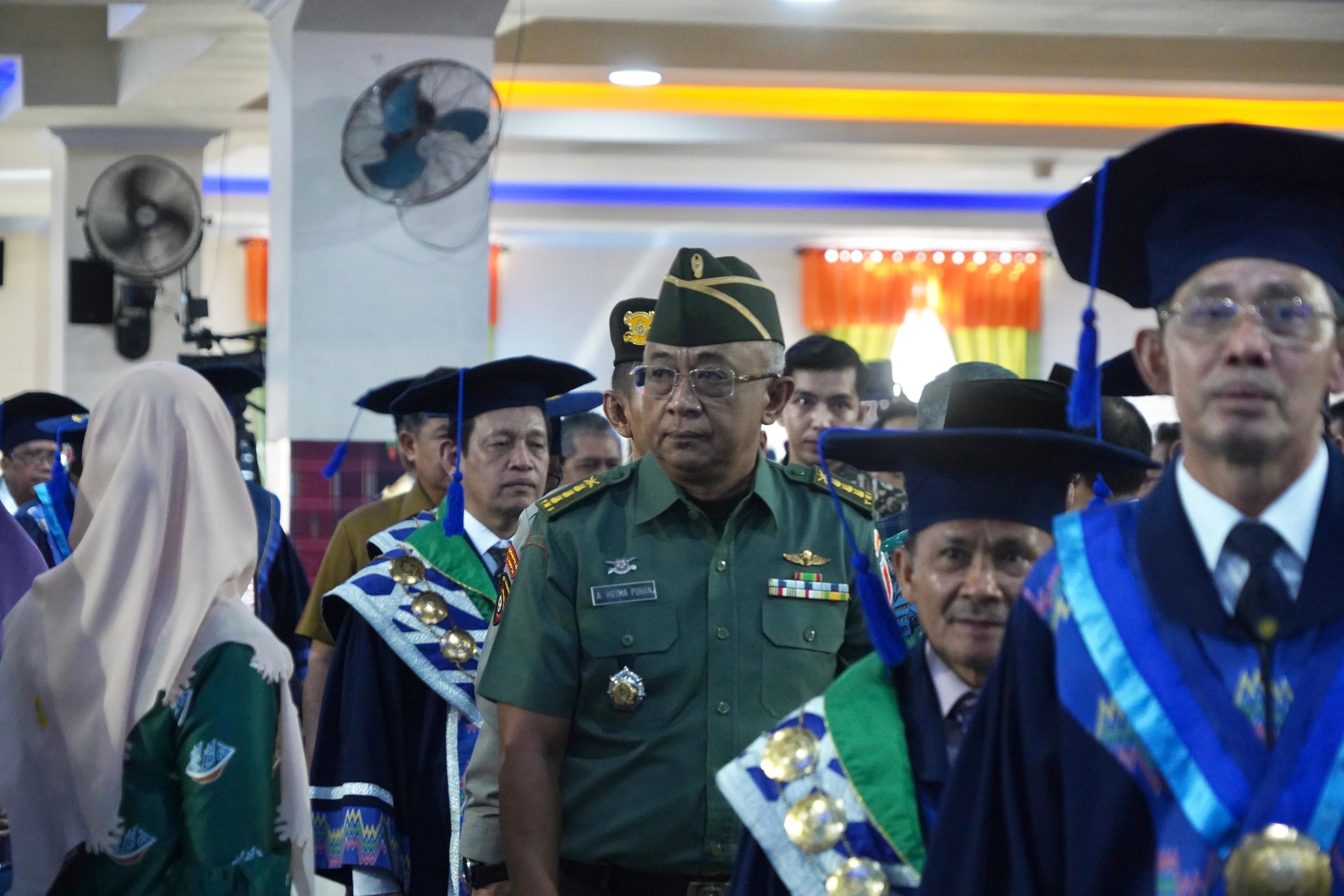 Pamen Ahli Bid. Sishanneg Poksahli Mewakili Pangdam XIV/Hsn Hadiri Milad Unismuh Ke-61