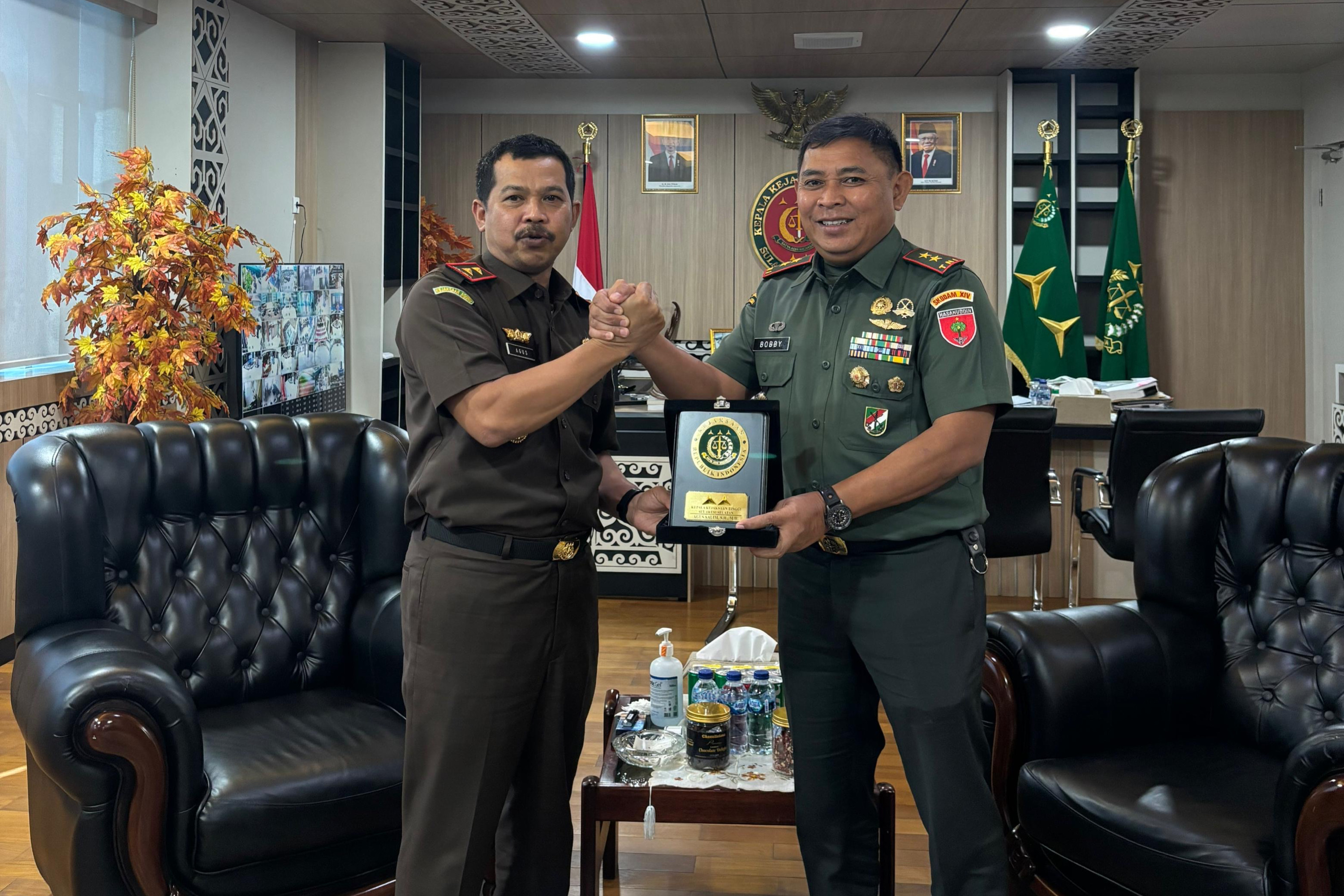 Pangdam XIV/Hsn Berkunjung Ke Kantor Kejati Sulsel