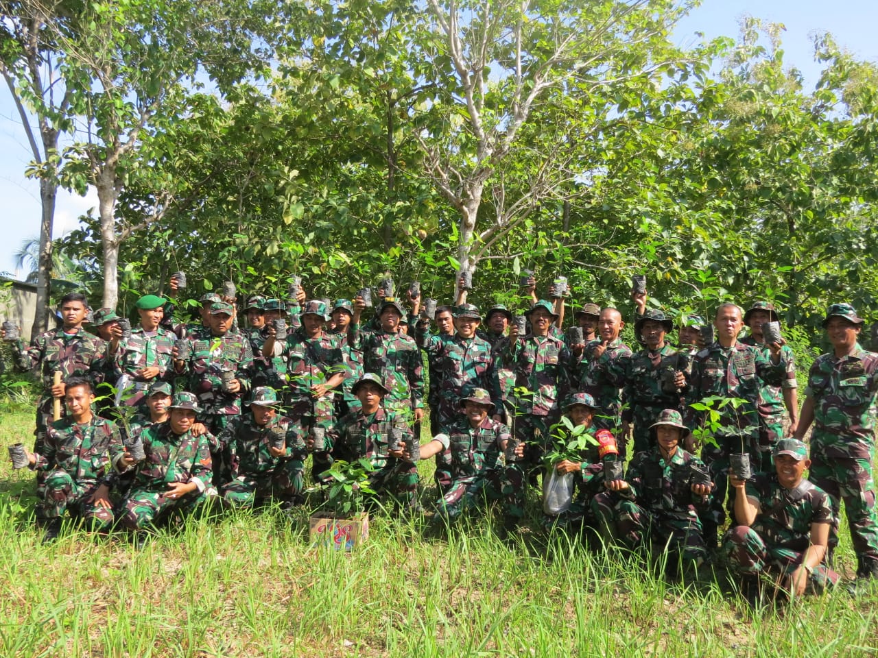 Menjaga Alam Menjaga Masa Depan, Kodim 1401/Majene Tanam 200 Pohon di Hari Lingkungan Hidup Sedunia